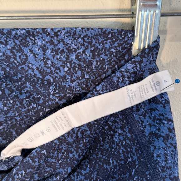 Lululemon Wunder Under Crop High-Rise Tight Size 4,Blue Mineral Deposit Luxtreme - Picture 7 of 16